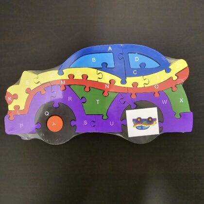 Spalvinga medinė mašinos dėlionė