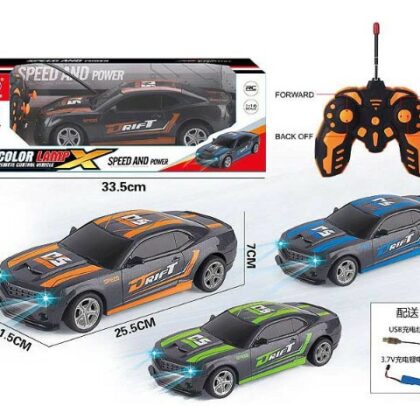 Nuotoliniu būdu valdomas sportinis automobilis