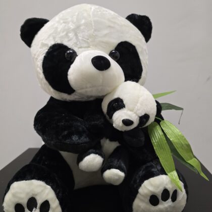 Pliušinė panda su kūdikių